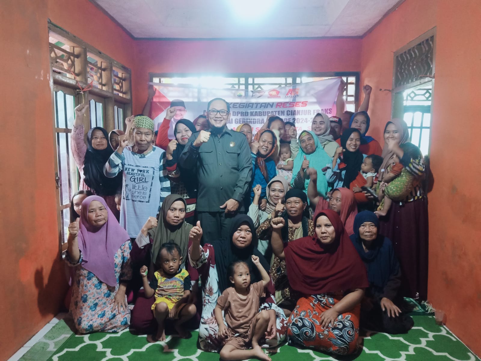 Bank Emok Merebak, Warga Cikidangbayabang Lapor H. Andri Saat Reses