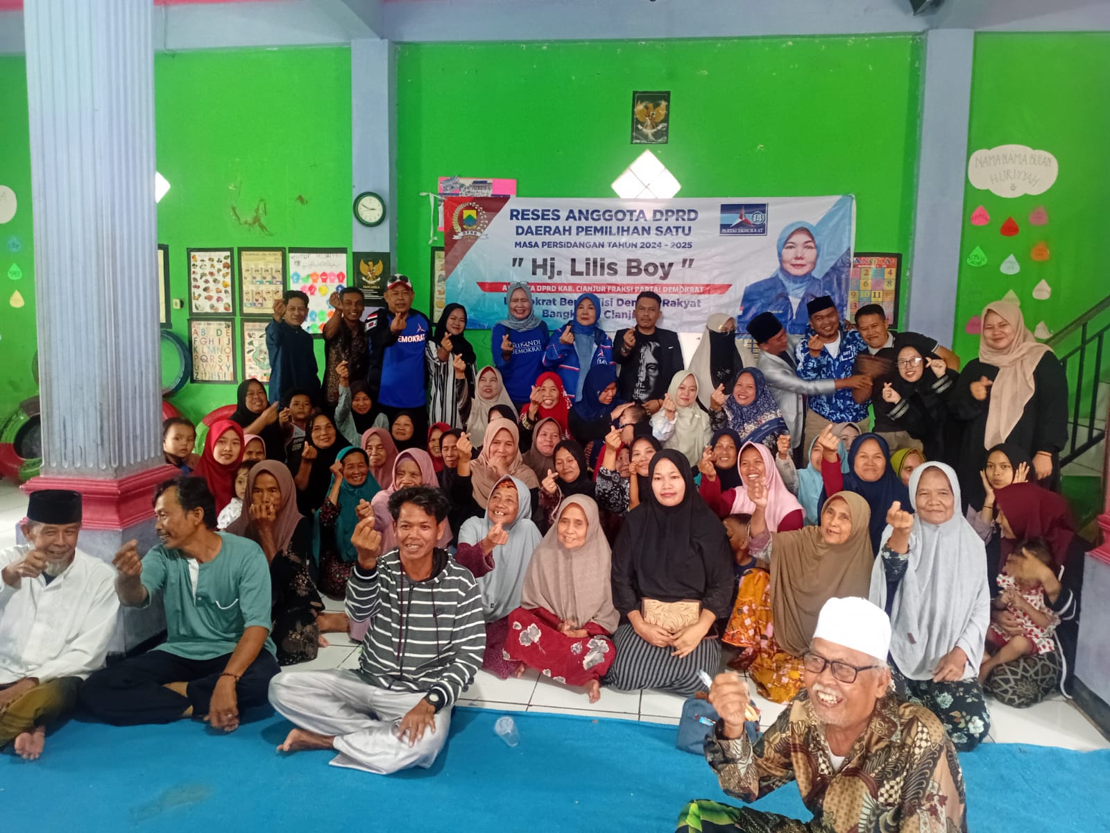 Reses DPRD Cianjur: Warga Sirnagalih Curhat Infrastruktur kepada Hj Lilis Boy