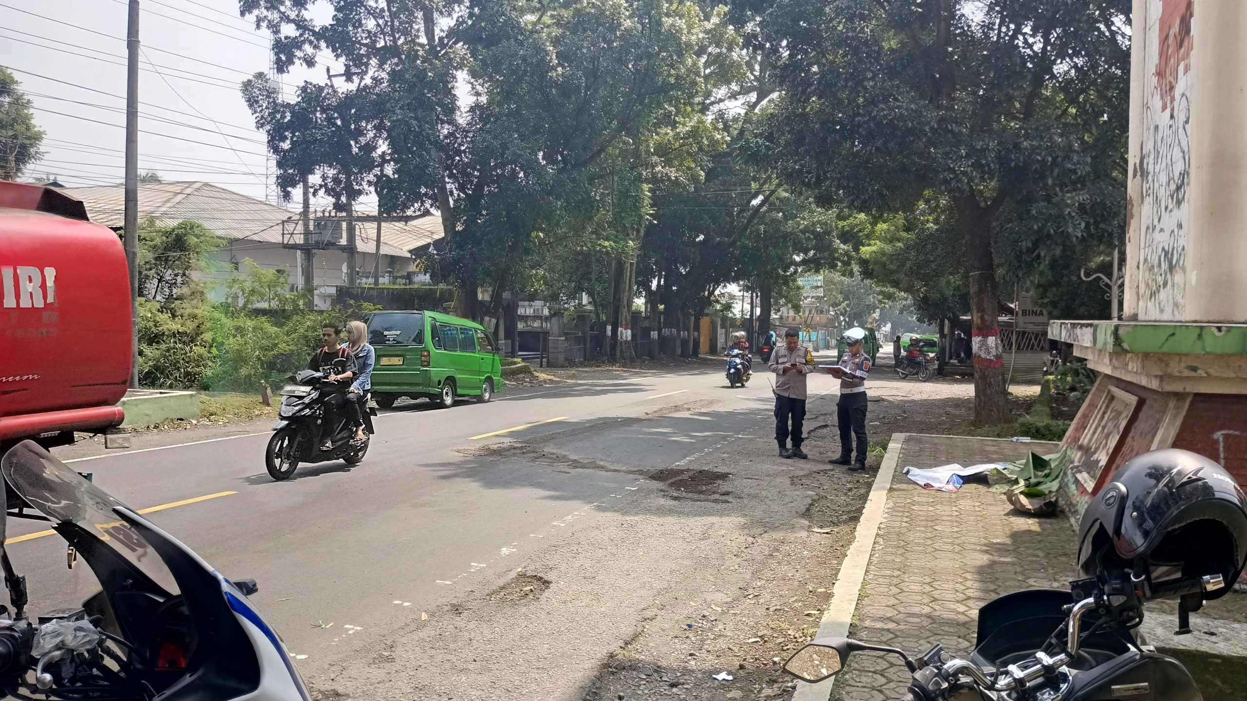 Satu Orang Tewas Usai Terserempet Bus di Karangtengah