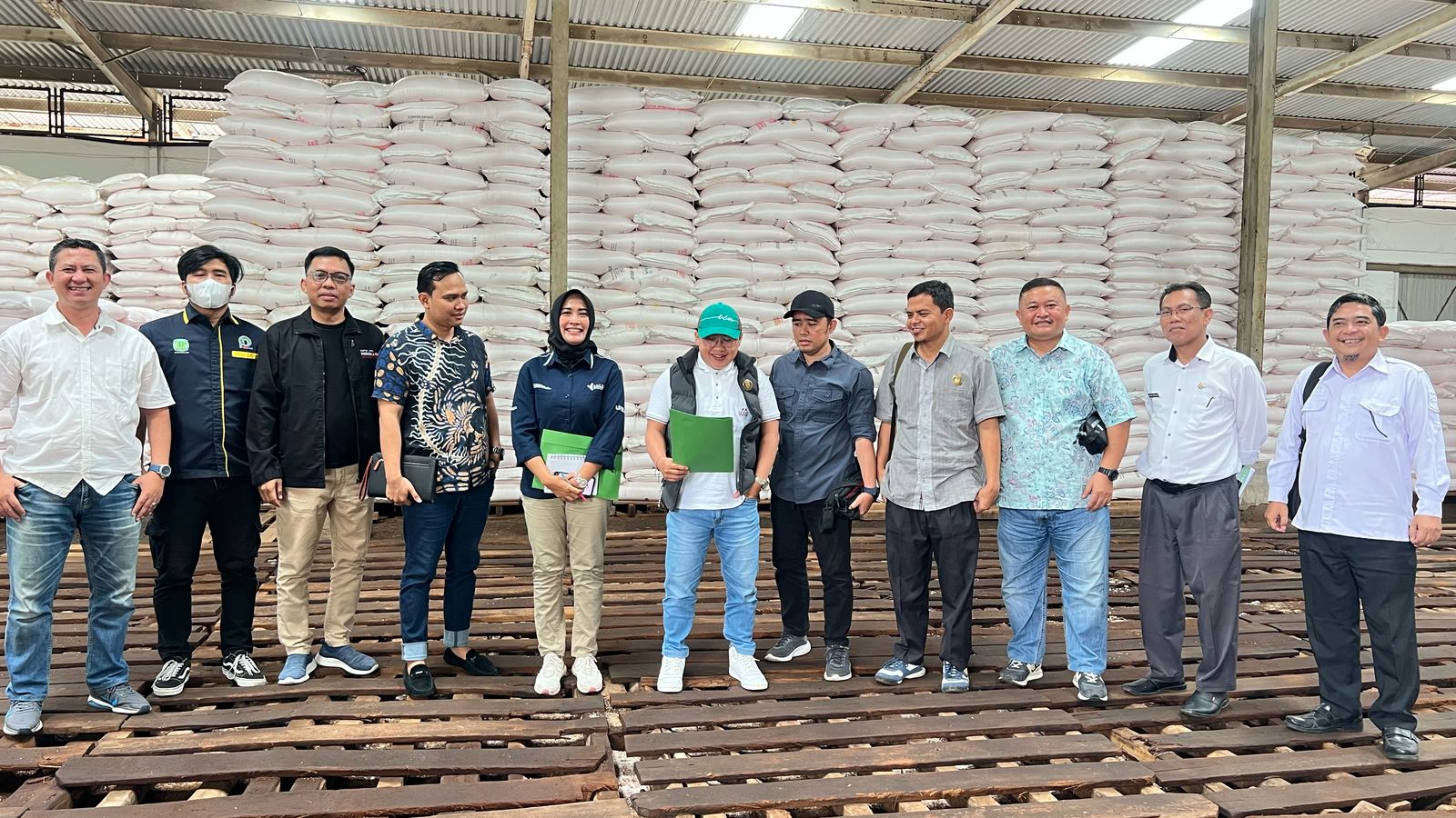 Komisi II DPRD Cianjur Tinjau Gudang Pupuk: Pastikan Ketersediaan Aman
