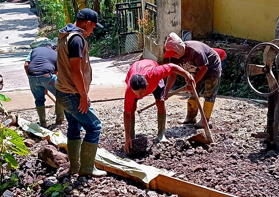 Realisasi APBDes Cimanggu 2024: Pemerintah Prioritaskan Infrastruktur Desa