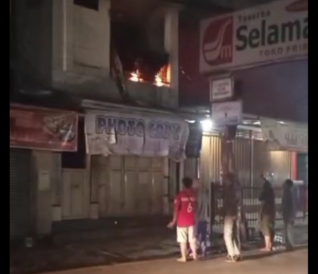 Ruko Fotokopi Terbakar di Warungkondang, Polisi Gerak Cepat