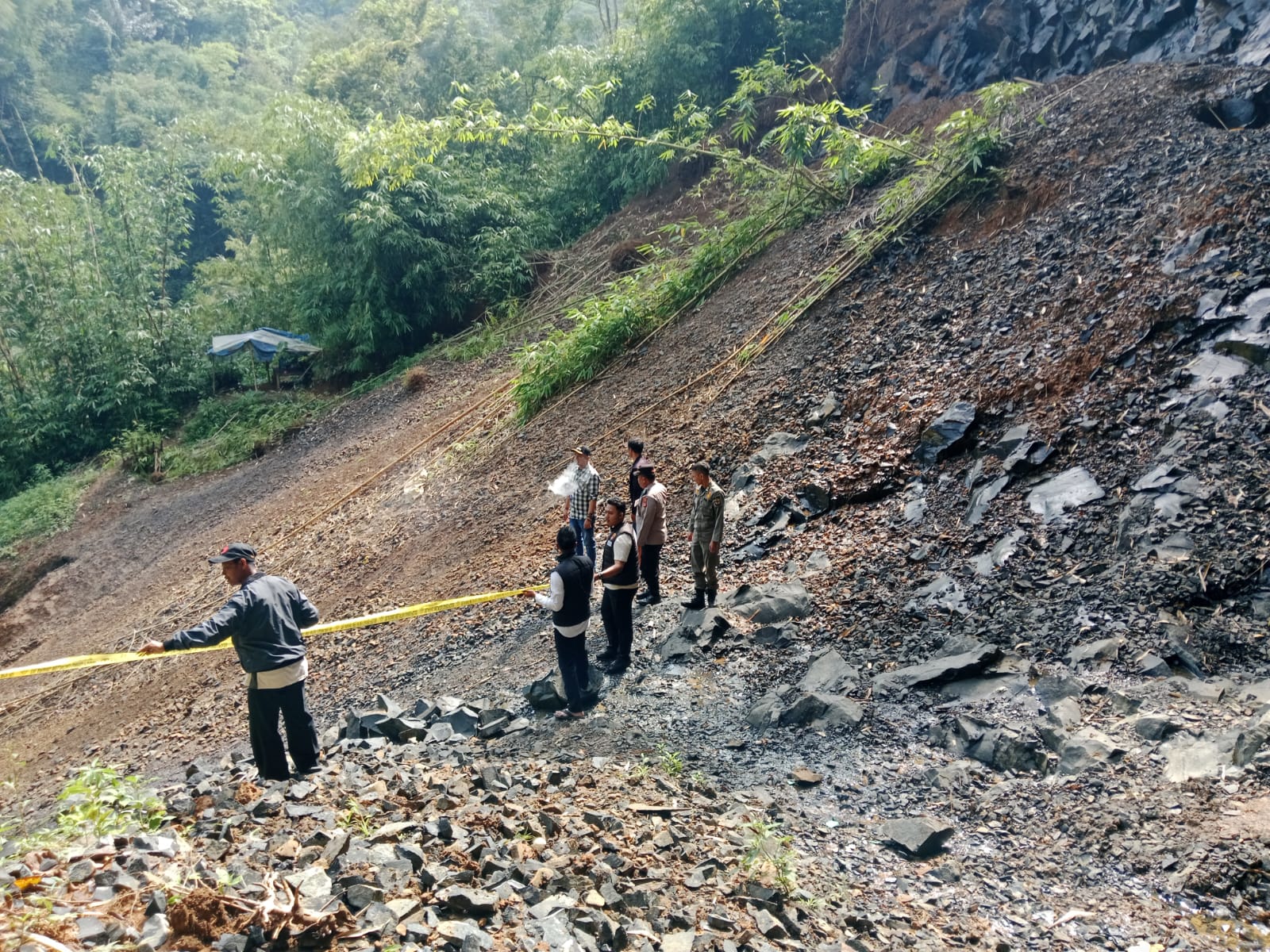 Imbas Sidak Wabup Ke Pageurmaneuh, Polsek Tanggeung Tutup Tambang Ilegal