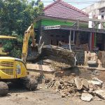 Satpol PP Bongkar Bangunan Pesantren Ilegal Penyebab Banjir di Cianjur