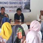 Ibu-ibu Desa Sukajadi Curhat Insentif Posyandu Ke Kang Onnie