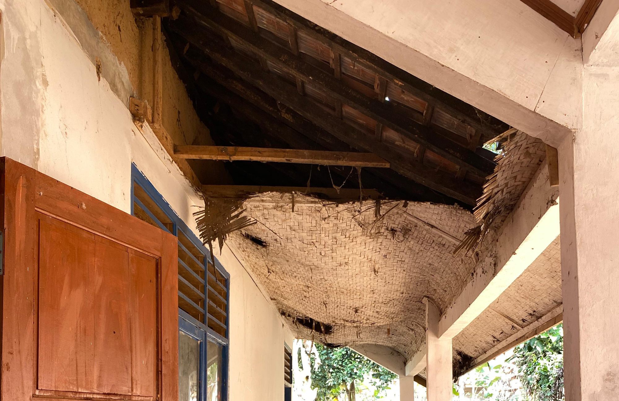 Ruang Kelas SDN Karyasakti Cibeber Rusak, Siswa Belajar Bergilir