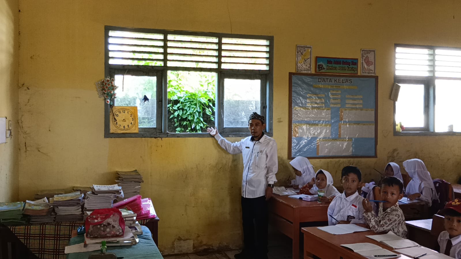 SDN Cipadasuka Kemalingan, Polsek Karangtengah Ingatkan Sekolah Pasang Sistem Keamanan