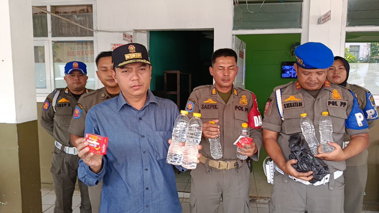 Miras Oplosan Diamankan di Lingkungan Dishub, Satpol PP Cianjur Bantah Informasi Bocor Dari Anggotanya