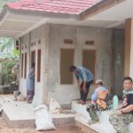 Bagong Mogok Hadiahi Warga Takokak Bangunan Madrasah Pengajian