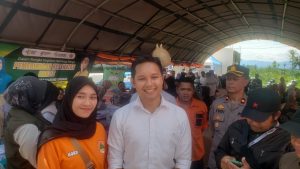 Ribuan Warga Serbu Rempug Warga Sukawangi, Pemkab Cianjur Guyur Layanan Publik