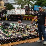 Polres Cianjur Musnahkan 8.070 Botol Miras dan 6.603 Knalpot Bising Jelang Nataru