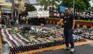 Polres Cianjur Musnahkan 8.070 Botol Miras dan 6.603 Knalpot Bising Jelang Nataru
