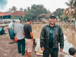 Ratusan Warga Langensari Rayakan Mundurnya Kepala Desa dengan Mancing Bersama