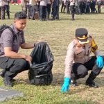 Polres Cianjur Turun Langsung Bersihkan Lingkungan, Tegaskan Aksi Nyata Instruksi Presiden