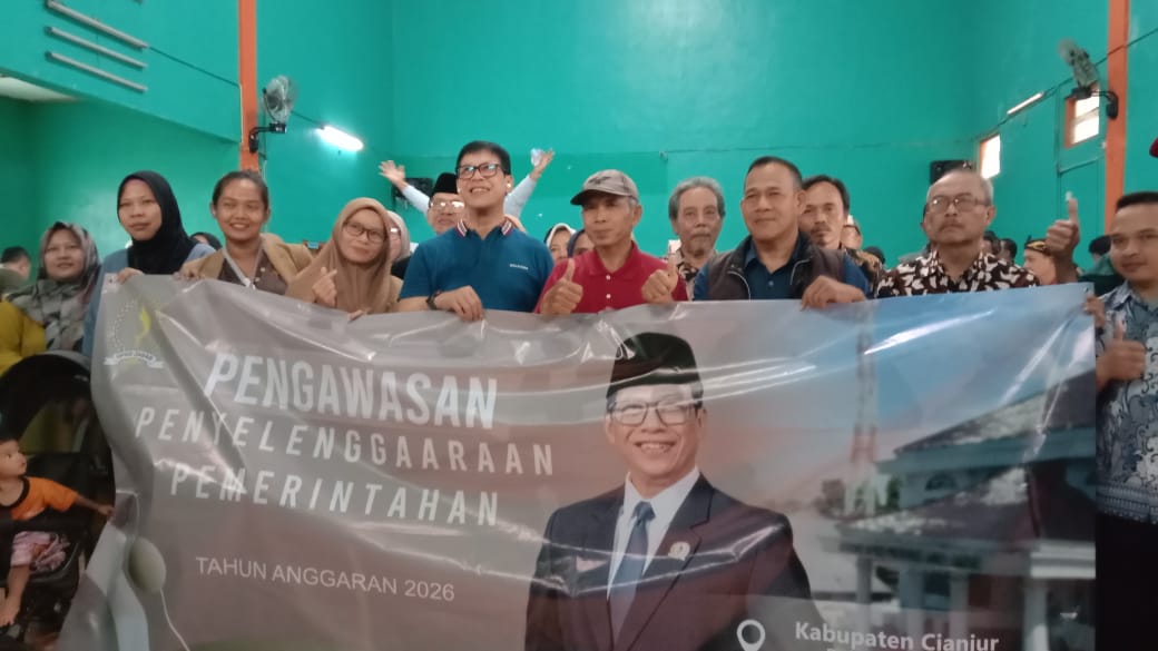 Onnie S Sandi Pastikan Program UHC BPJS Gratis Pemkab Cianjur Tepat Sasaran di Desa Sukamaju