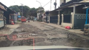 Jalan Kabupaten di Karangtengah Berlubang Parah, PUTR Rencanakan Perbaikan Sebelum Lebaran