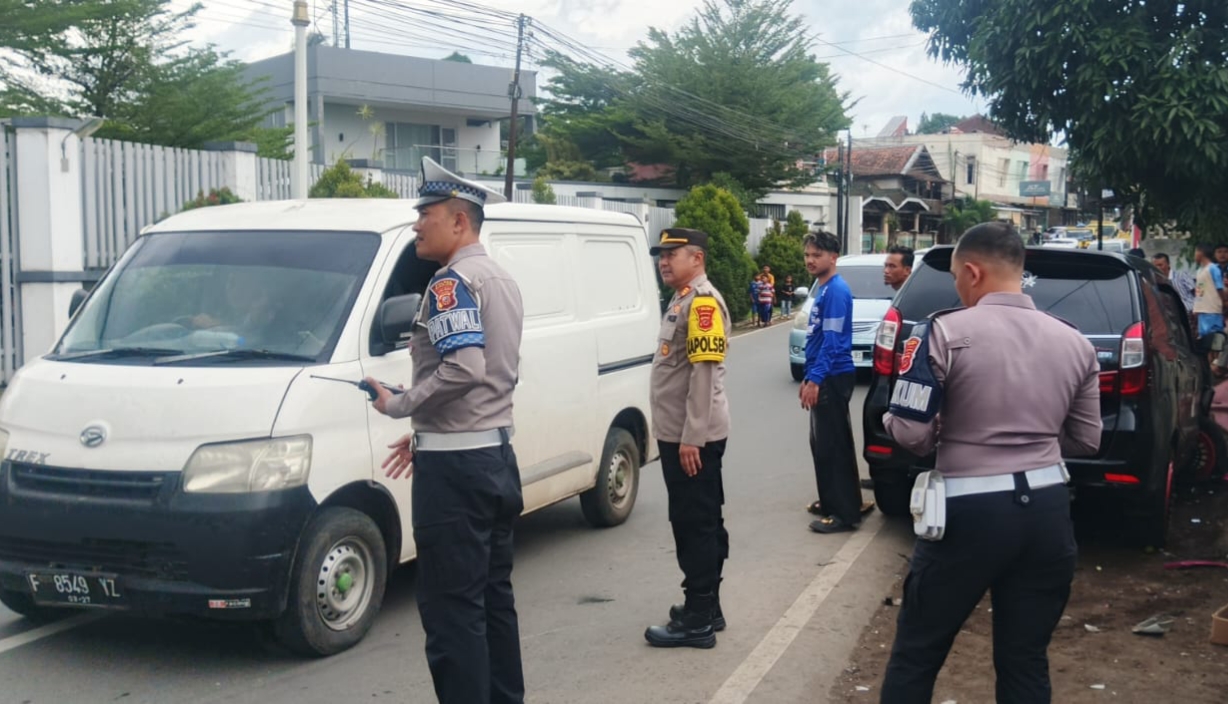 Kecelakaan Maut Beruntun di Jalan Cibeber – Cilaku, 1 Tewas dan 5 Luka