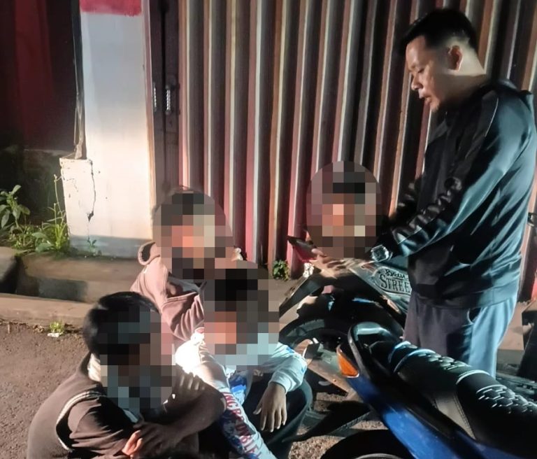 Polsek Karangtengah Sikat Miras dan Cegah Perang Sarung Saat Ramadan, Patroli Gabungan Digencarkan