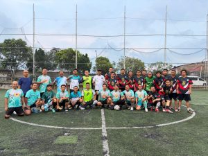 Laga Olahraga Persahabatan : Sinergi KONI, PWI Cianjur dan  Pemerintah Kecamatan Gekbrong