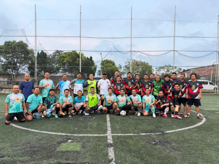 Laga Olahraga Persahabatan : Sinergi KONI, PWI Cianjur dan  Pemerintah Kecamatan Gekbrong