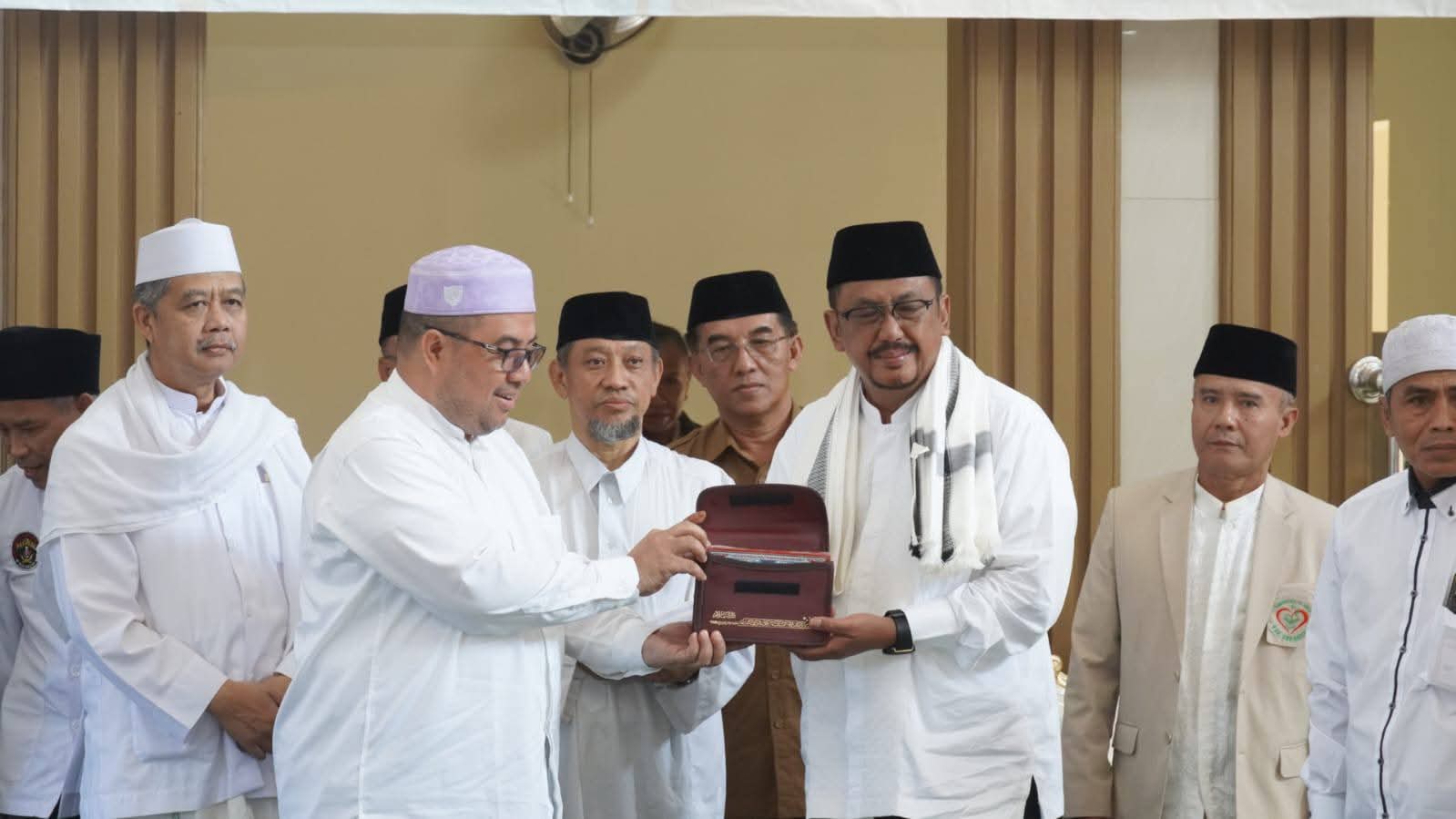 Penuh Khidmat, Bupati Asep Japar Resmikan Masjid Jami Nurul Huda di Nagrak
