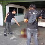 Brutal di Siang Hari! Satpam Tewas Dibacok di Gudang Motor Cianjur, Aksi Pelaku Terekam CCTV