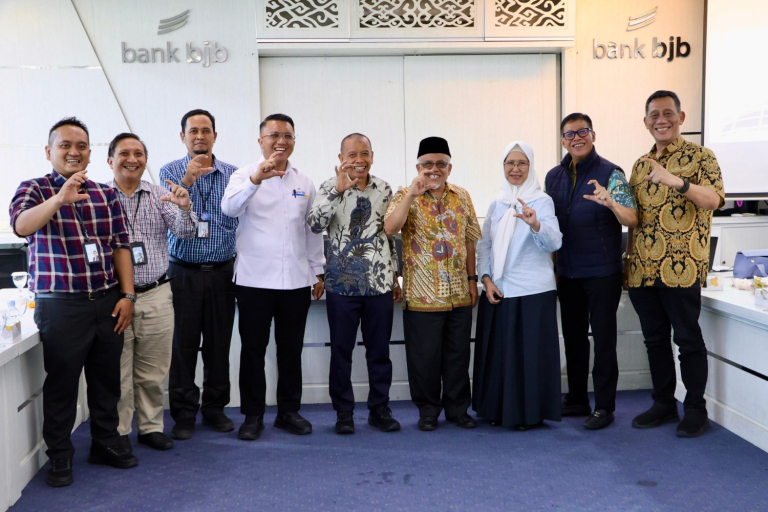 Rapat Kerja Komisi III DPRD Jabar ke BJB Sumber, Kang Onnie Dorong UMKM dan Digitalisasi