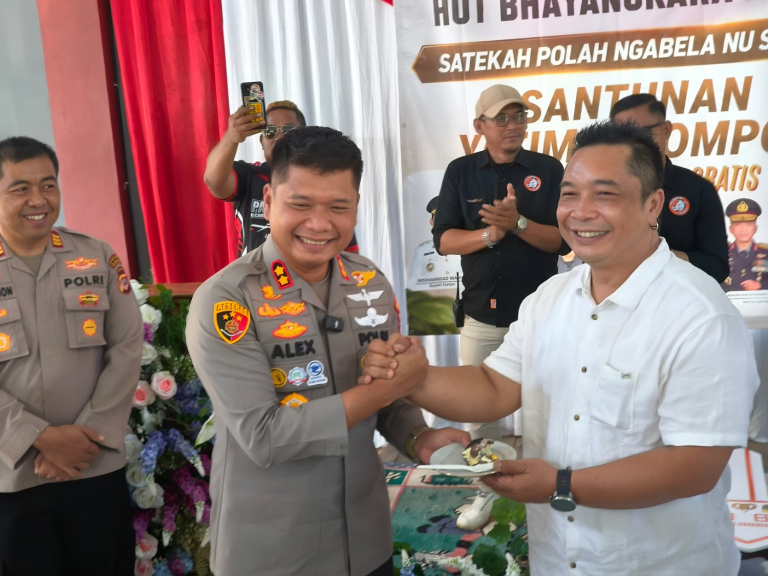 Bagong Mogok, Polri, dan Pemkab Cianjur Bersinergi, Bakti Sosial Warnai HUT Bhayangkara ke-80