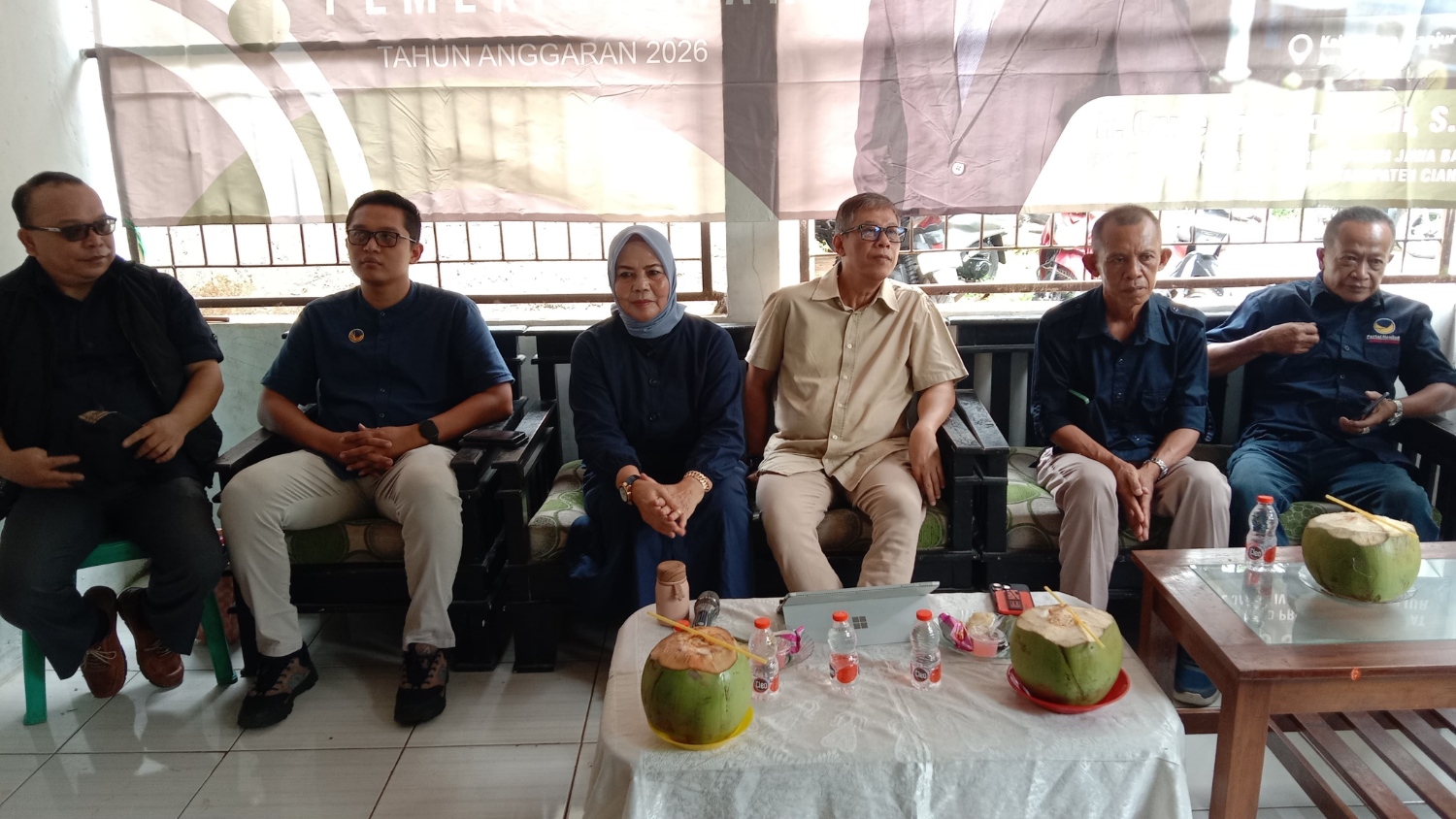 Onnie S Sandi Serap Aspirasi Warga Ciranjang, Jalan hingga Insentif Kader Posyandu Jadi Sorotan