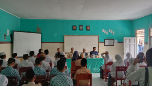 Anggota DPRD Jabar Onnie Soerono Sandi Gelar Pendidikan Demokrasi untuk Pelajar YPI Arridho Ciranjang