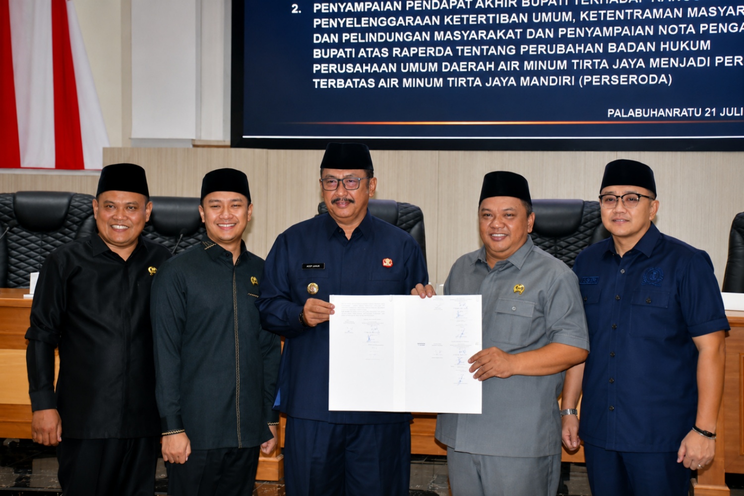 DPRD Sukabumi Setujui Raperda Ketertiban Umum, Bupati Ajukan Perubahan Perumda Tirta Jaya Jadi Perseroda