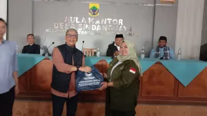 Onnie S Sandi Tampung Aspirasi Warga Cibanteng, Ambulans dan Perbaikan Jalan Mencuat