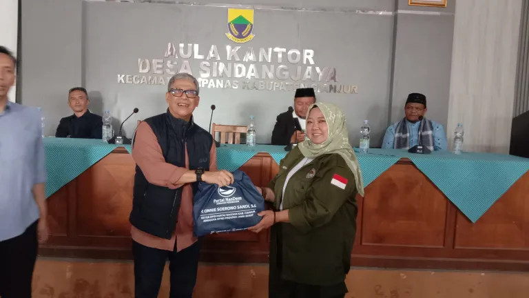 Onnie S Sandi Tampung Aspirasi Warga Cibanteng, Ambulans dan Perbaikan Jalan Mencuat