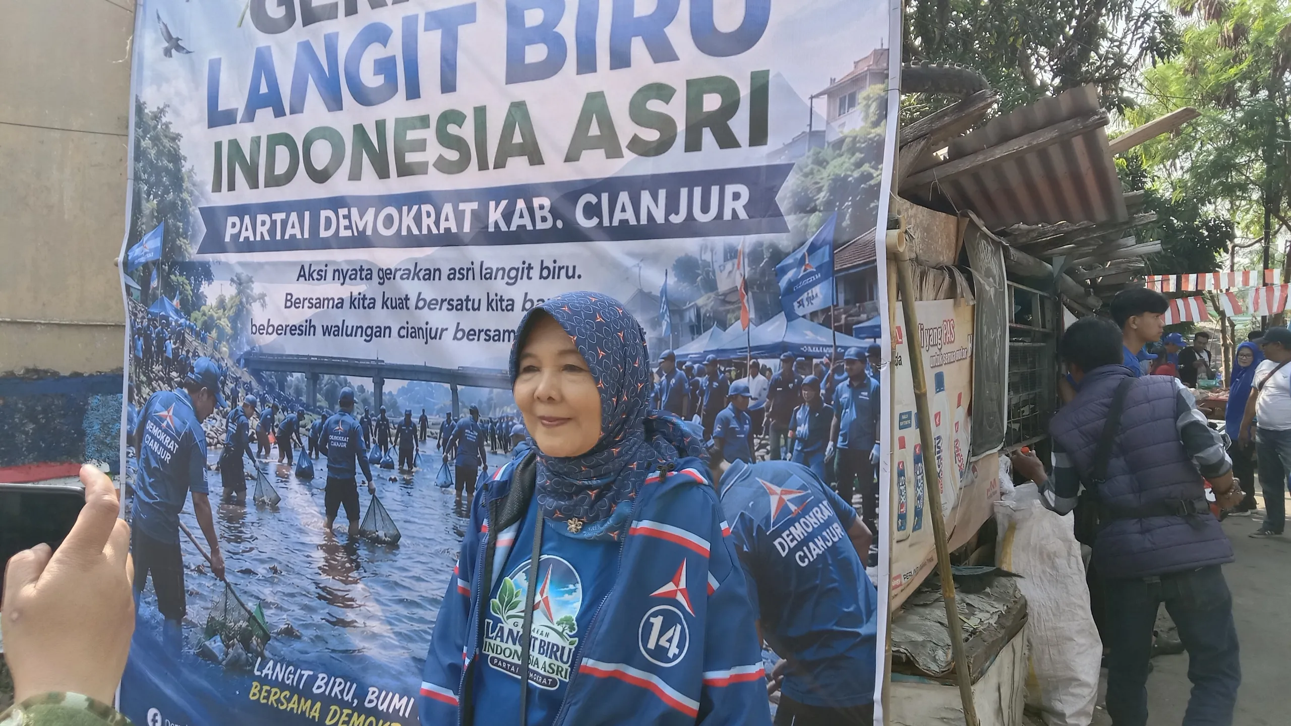Demokrat Cianjur Bersihkan Kali Ciraden, Libatkan Warga hingga Gelar Donor Darah