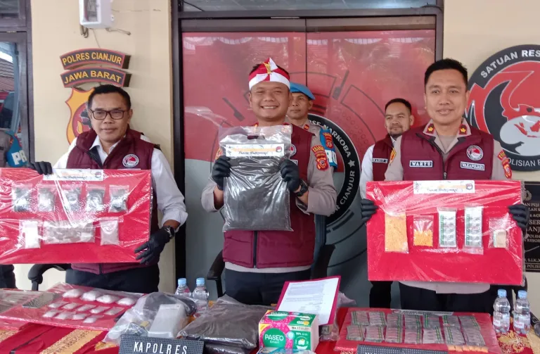 Polres Cianjur Bongkar Jaringan Narkoba, 479 Gram Sabu dan Belasan Kg Ganja dan Sinte Disita