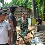 Disperkim Cianjur Bersihkan Puing Bangunan Liar di Jalan Raya Bandung