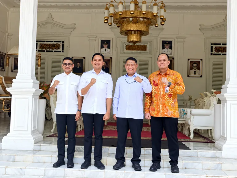KPK Serahkan Hasil Rampasan Korupsi ke Pemkab Cianjur, Asep Guntur: Gunakan untuk Kepentingan Masyarakat