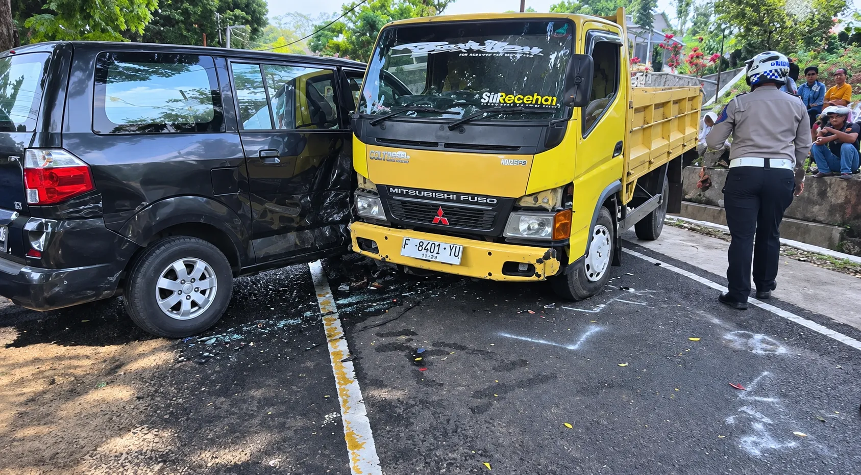 Empat Kendaraan Terlibat Lakalantas di Cugenang, Korban Dilarikan ke RSUD dan Puskesmas