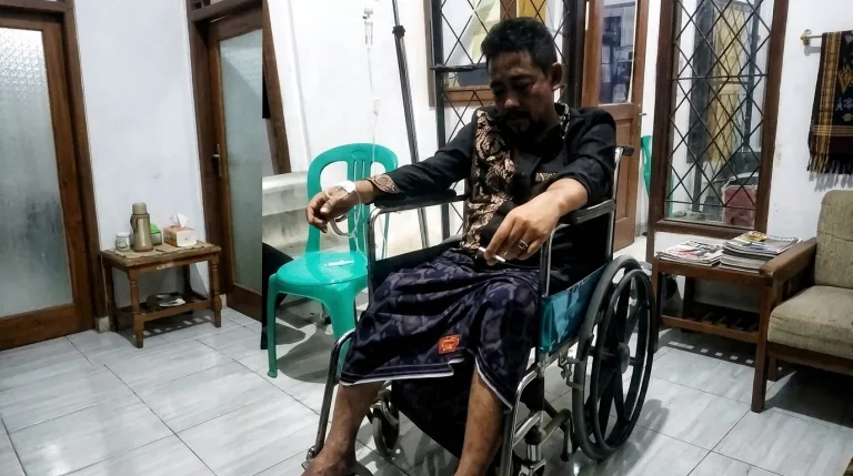Camat Pasirkuda Turun Langsung Lerai Bentrokan, Kaki Kanan Patah