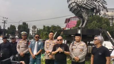 NCI dan Polres Cianjur Gelar Jumat Berbagi, Ribuan Paket Telur Dibagikan kepada Warga