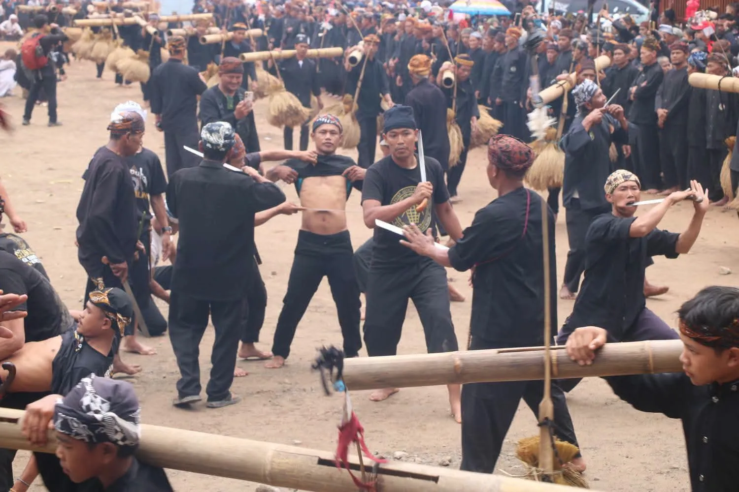 Warisan Leluhur Tetap Terjaga di Seren Taun ke-658 Kasepuhan Gelar Alam