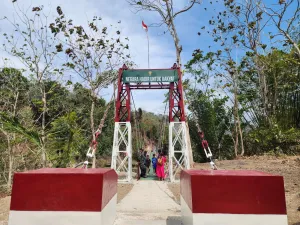 Jembatan Gantung 120 Meter Hubungkan Kampung di Cianjur dan Garut