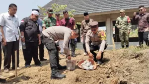 Pesantren Mobile Hadir di Cisolok, Brigadir Akka Bantu Anak Terkendala Biaya