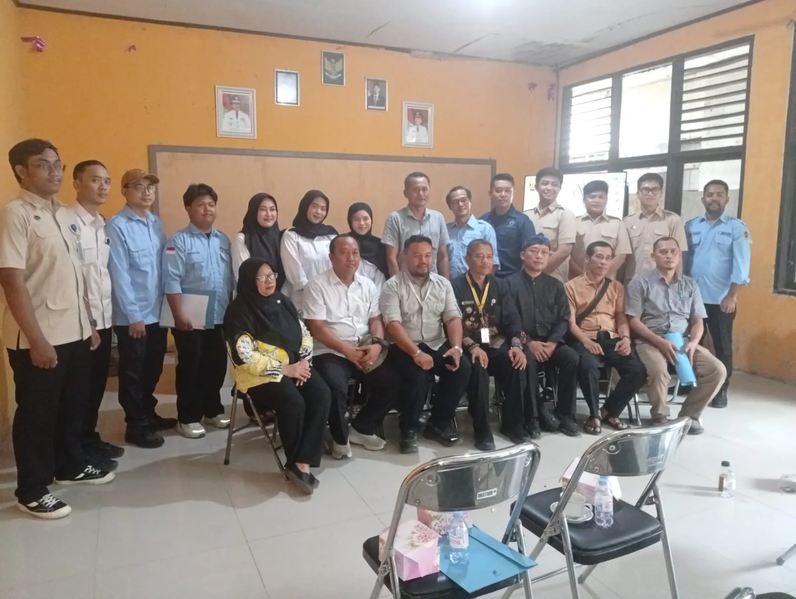 Camat Cisolok Kumpulkan Kepala SPPG dan Mitra MBG, Tegaskan Kewajiban PBG Dapur